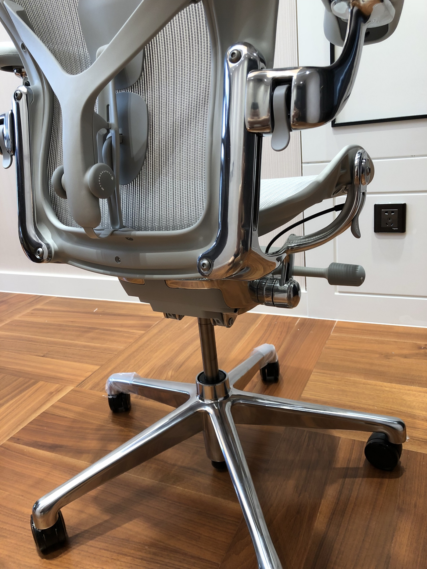 Herman Miller Aeron Chair - Mineral Polished Aluminium base/frame (12 Year Warranty)