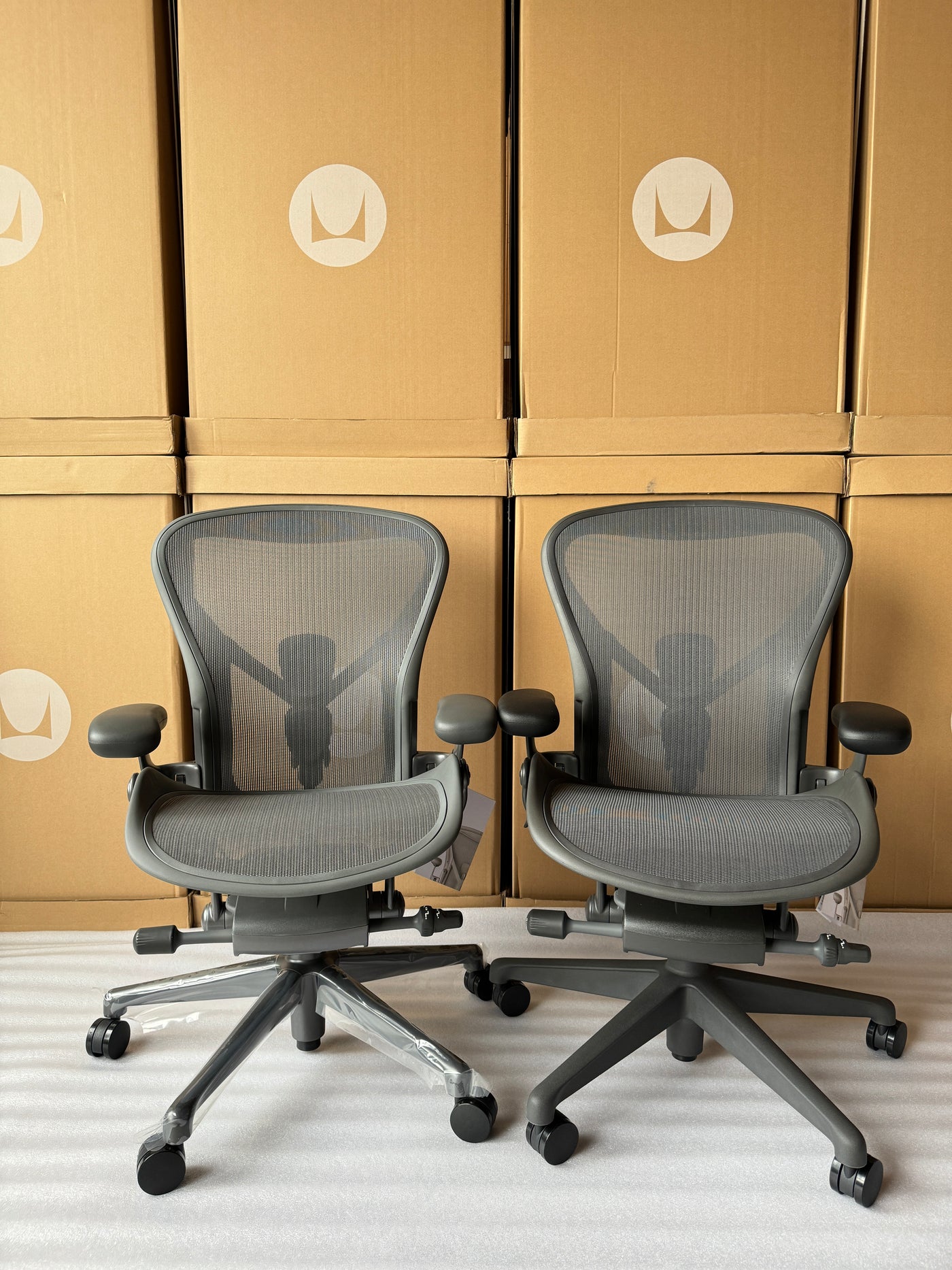 Herman Miller Aeron Remastered Chair - Carbon (1 Year Warrranty)